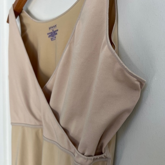 Spanx Women’s By Sara Blakely Shapewear Tank Tops Beige Size 1X - Picture 2 of 4